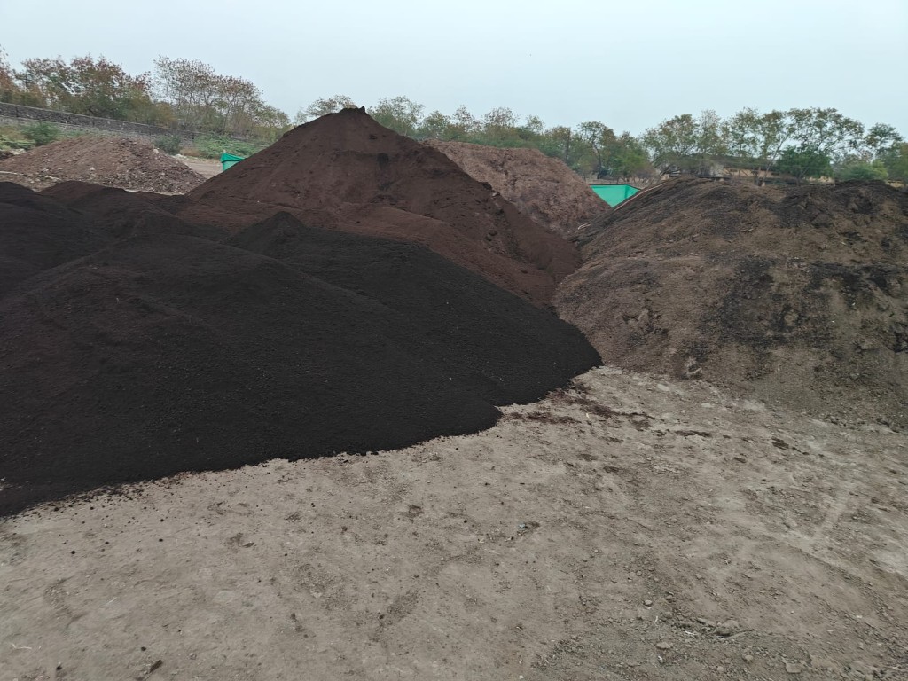 High-nutrient compost production